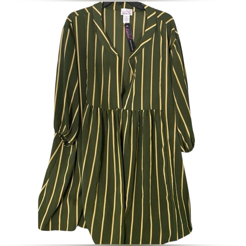 Green tunic Size 4X NEW